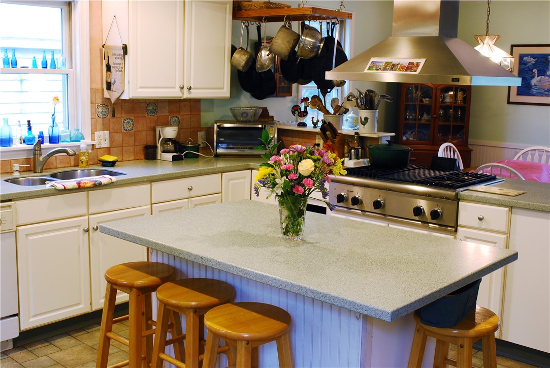 57 Old Harbor Road Little Compton, RI 02837 - Photo 10 of 14 Gallery Image 10