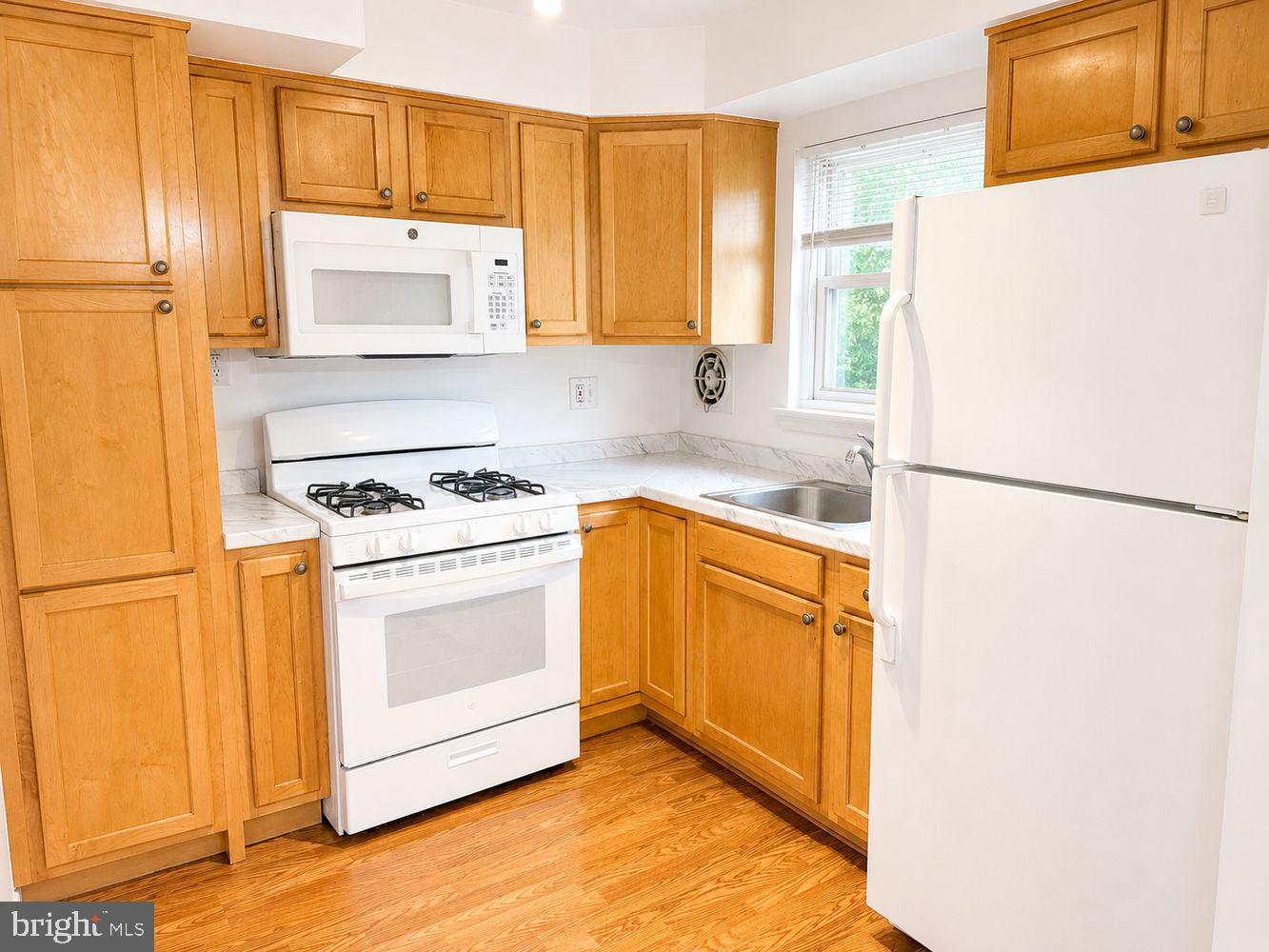 7818 Merion Avenue Upper Darby, PA 19082 - Photo 3 of 11 Bright and inviting kitchen space.