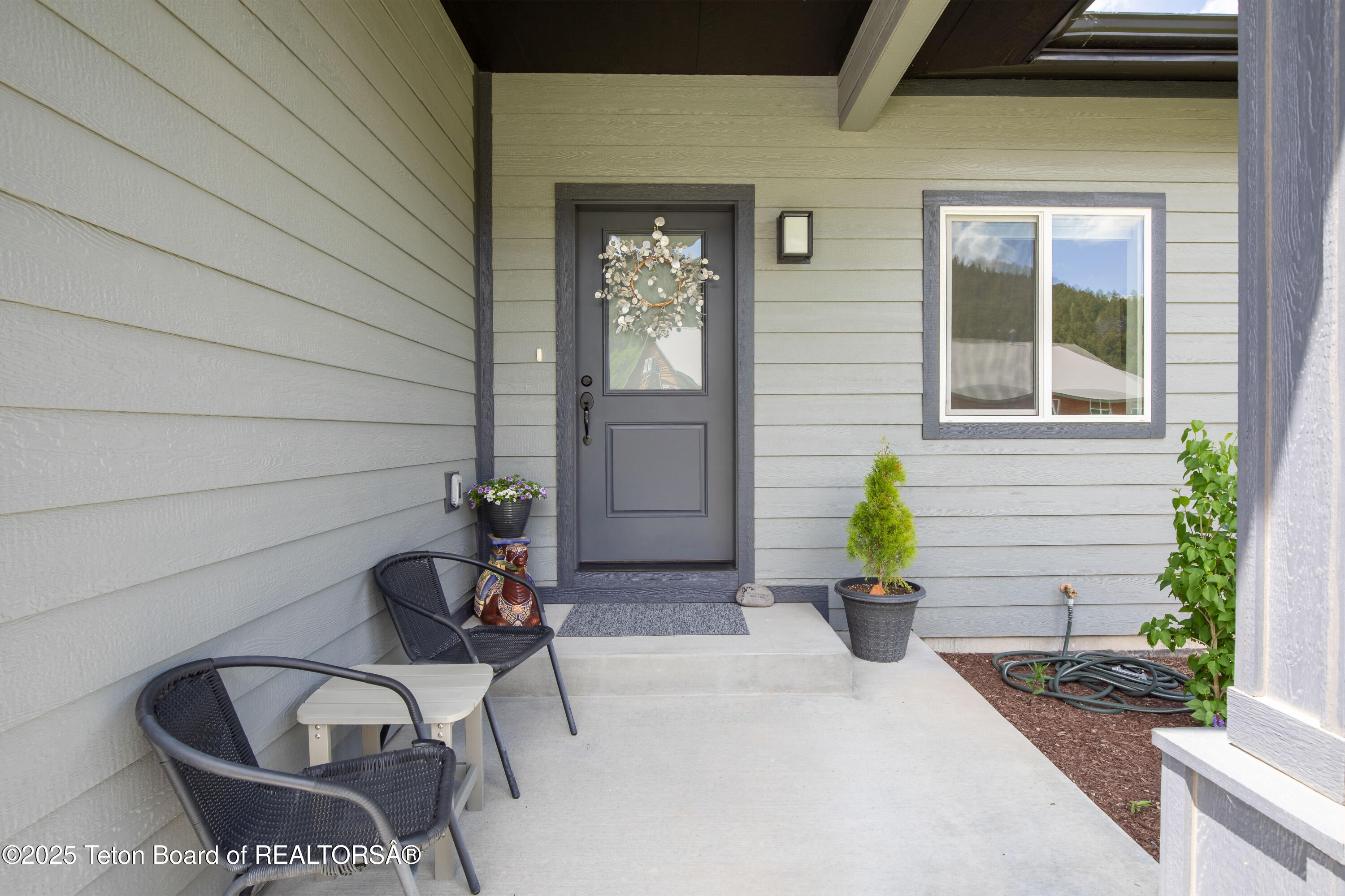 265 River Circle, Unit 2 Alpine, WY 83128 - Photo 13 of 36 265 River Circle Unit 2 Alpine_1568-HDR