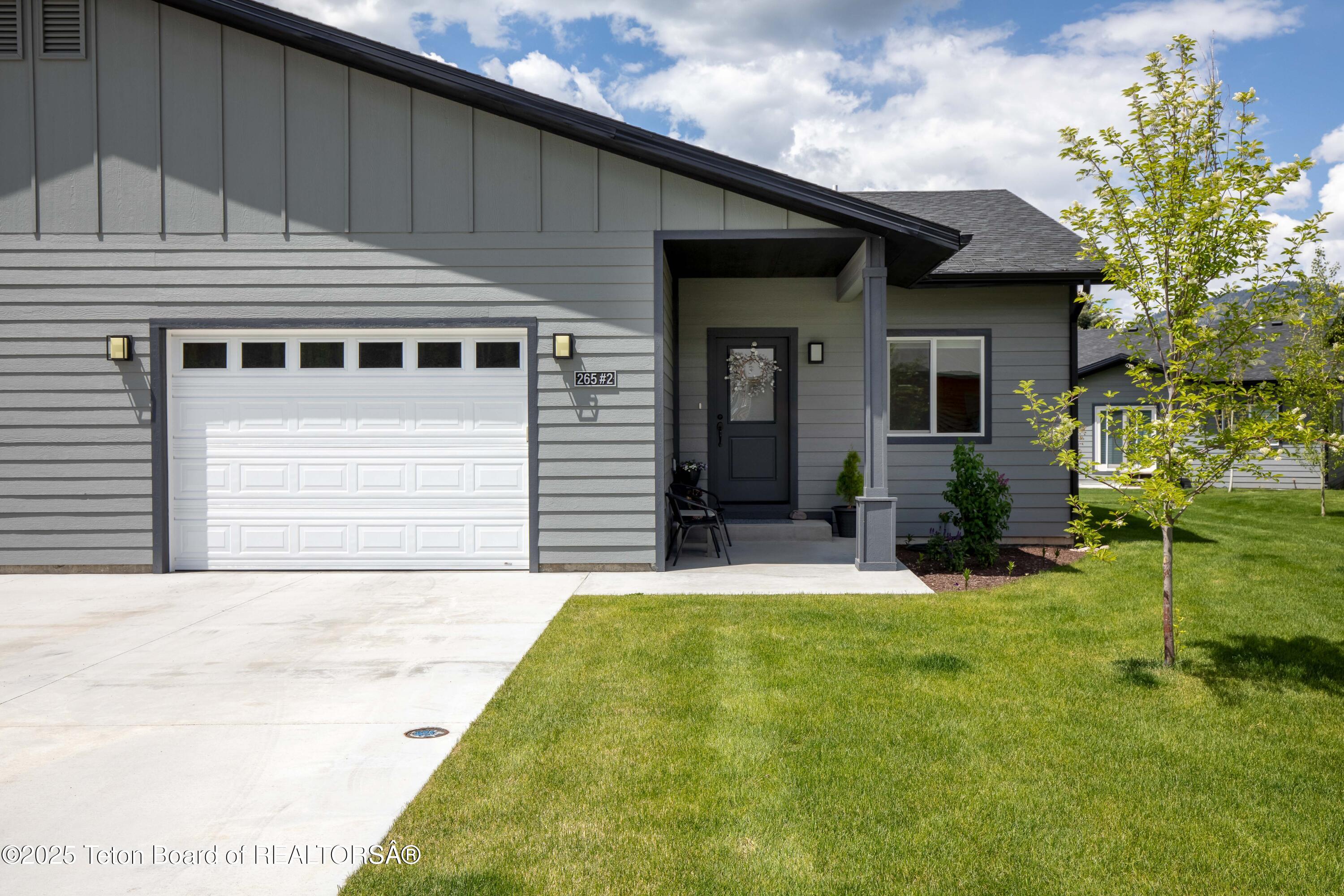 265 River Circle, Unit 2 Alpine, WY 83128 - Photo 3 of 36 265 River Circle Unit 2 Alpine_1588-HDR-