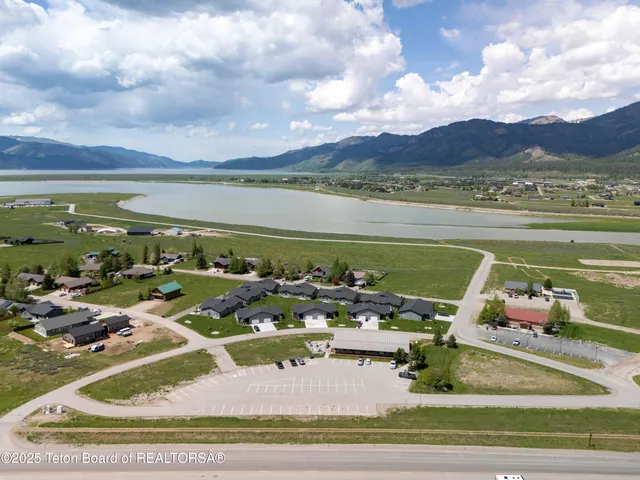 $539,000 | 265 River Circle, Unit 2, Alpine, WY 83128