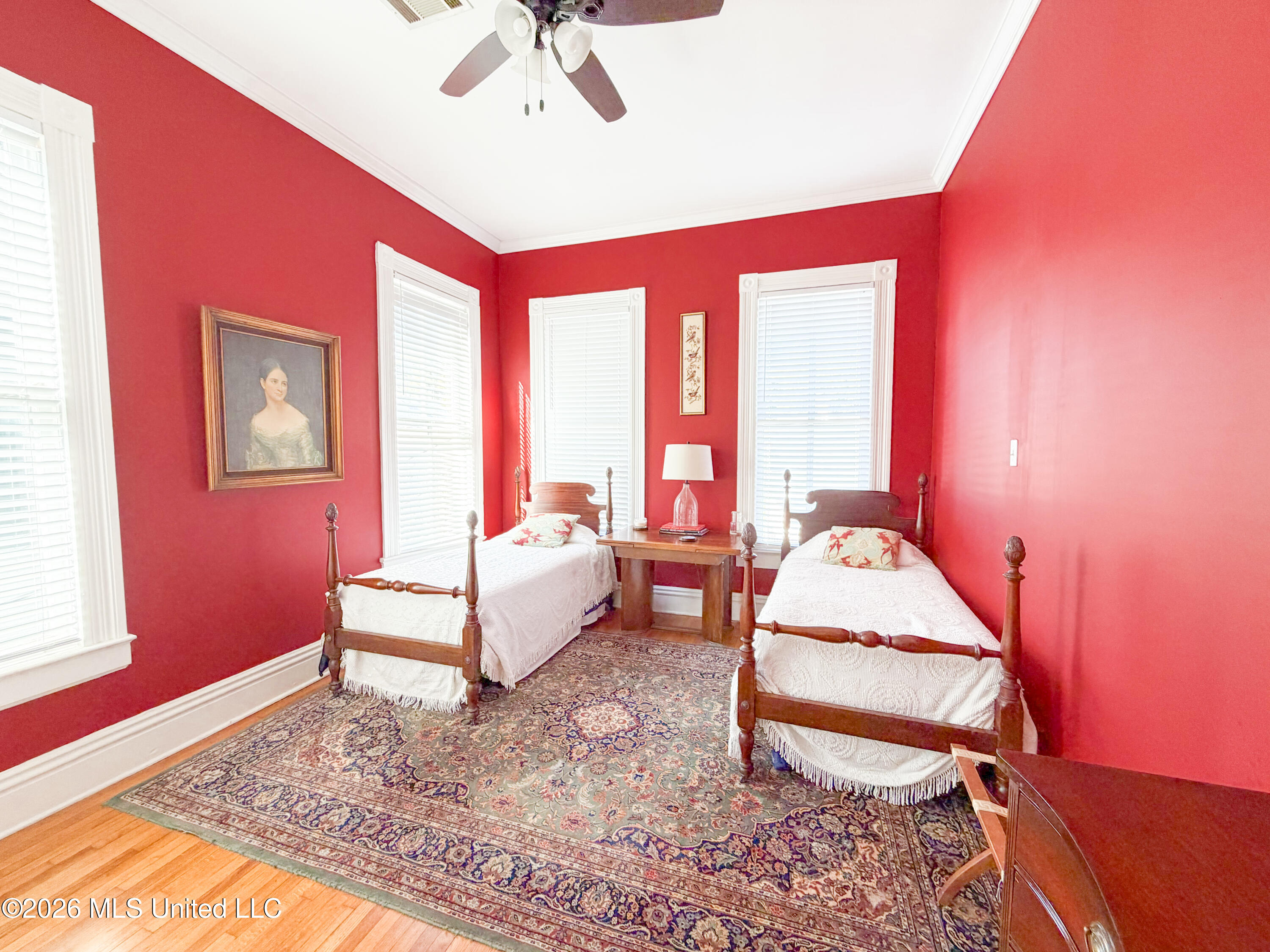 610 State Street Natchez, MS 39120 - Photo 12 of 28 2nd floor frt bedroom