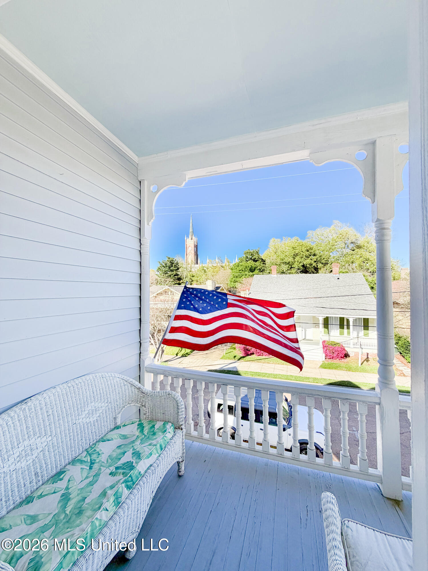 610 State Street Natchez, MS 39120 - Photo 20 of 28 2nd floor balcony