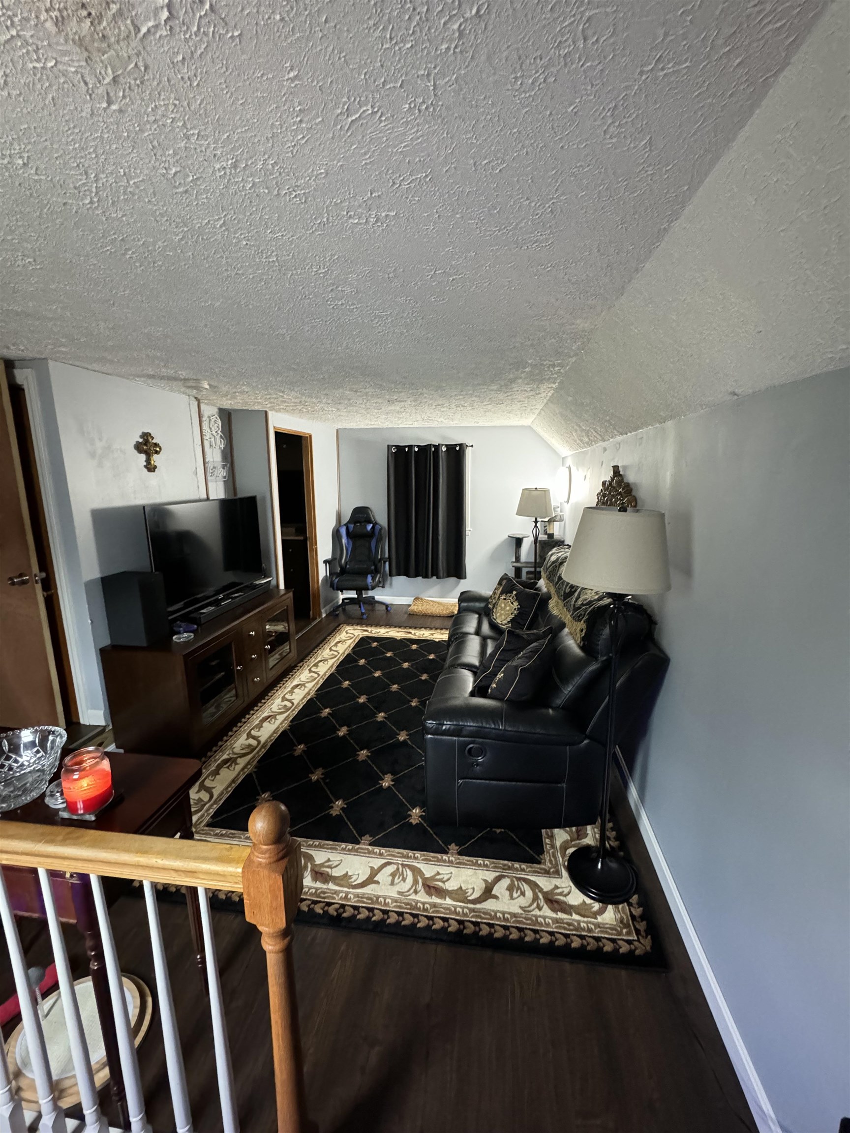 37 Dutton Street Manchester, NH 03104 - Photo 8 of 11
