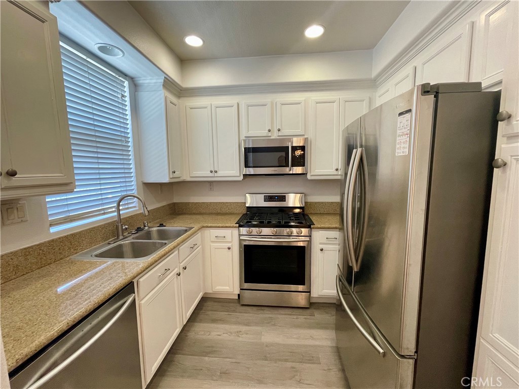 34 Triad Lane Ladera Ranch, CA 92694 - Photo 4 of 13