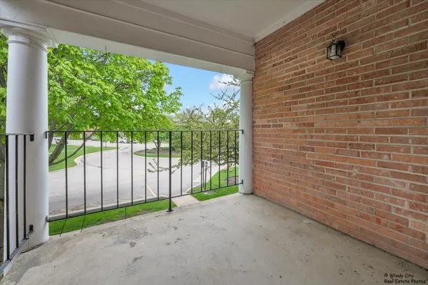 $2,290 | 520 Shorely Drive, Unit 203, Barrington, IL 60010