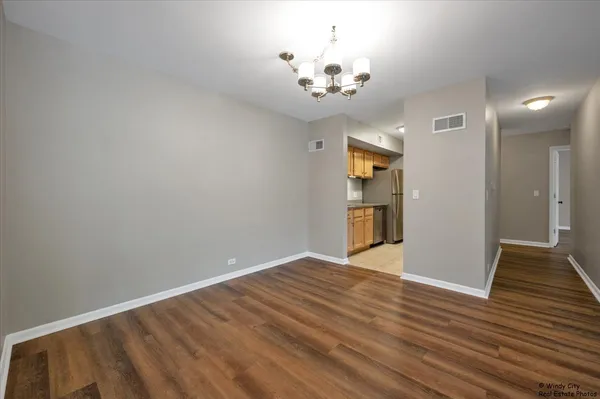 $2,290 | 520 Shorely Drive, Unit 203, Barrington, IL 60010
