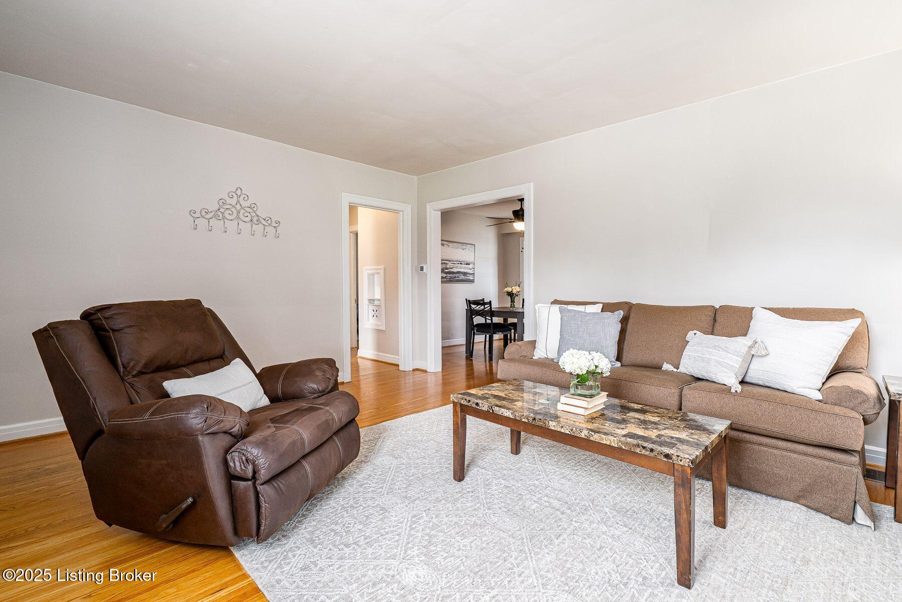 1011 Greenleaf Road Louisville, KY 40213 - Photo 6 of 38 photo_online_006