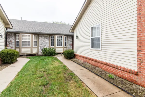 $265,000 | 1854 North Kenwyck Drive, Ypsilanti, MI 48198