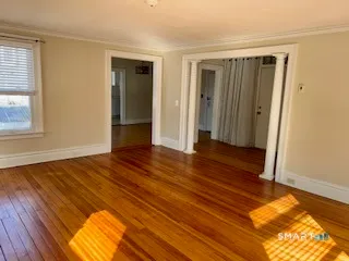 $1,950 | 2233 Main Street, Glastonbury, CT 06033