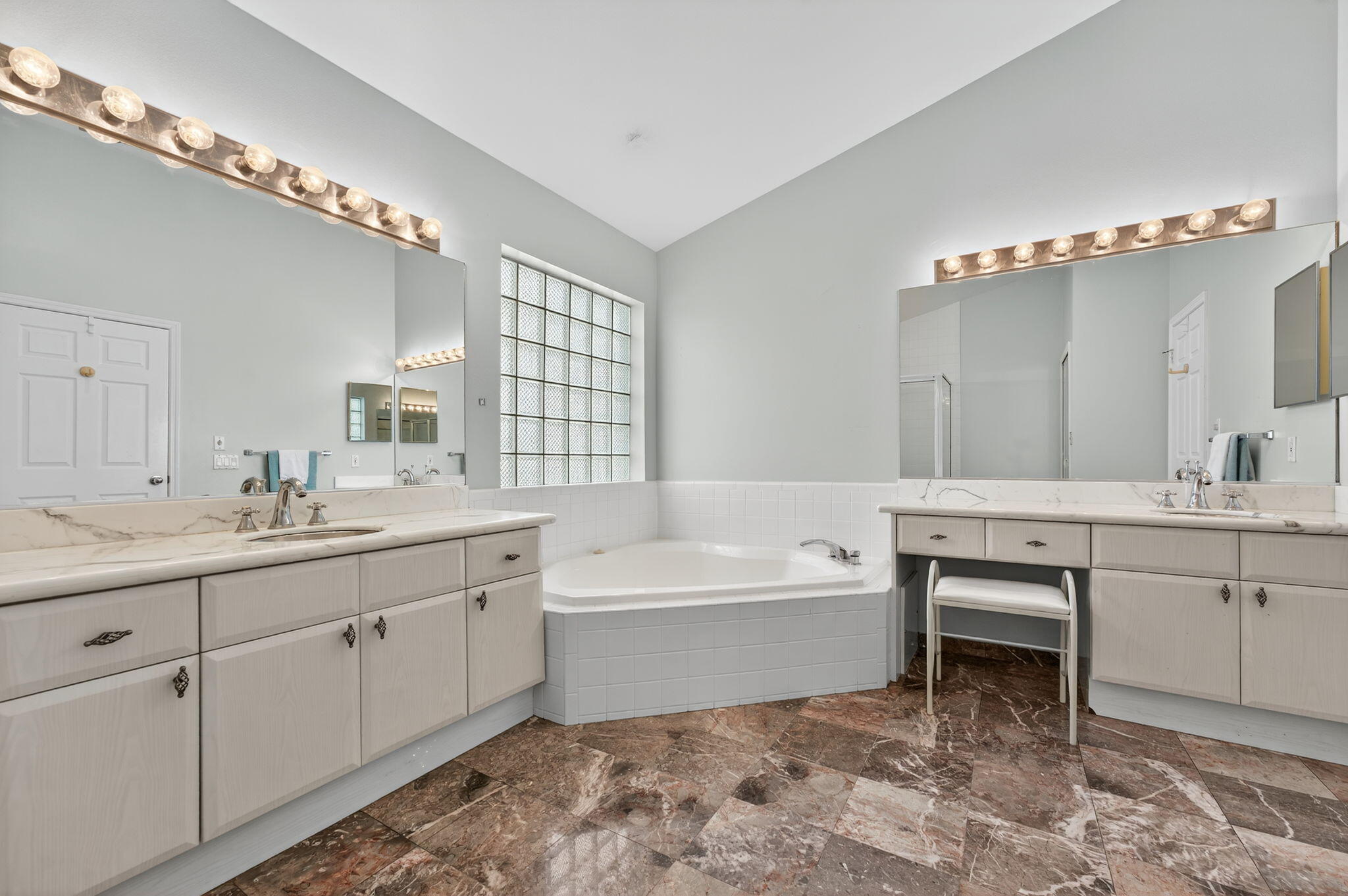 3783 Mykonos Court Boca Raton, FL 33487 - Photo 33 of 43 34-web-or-mls-035_DSC02993