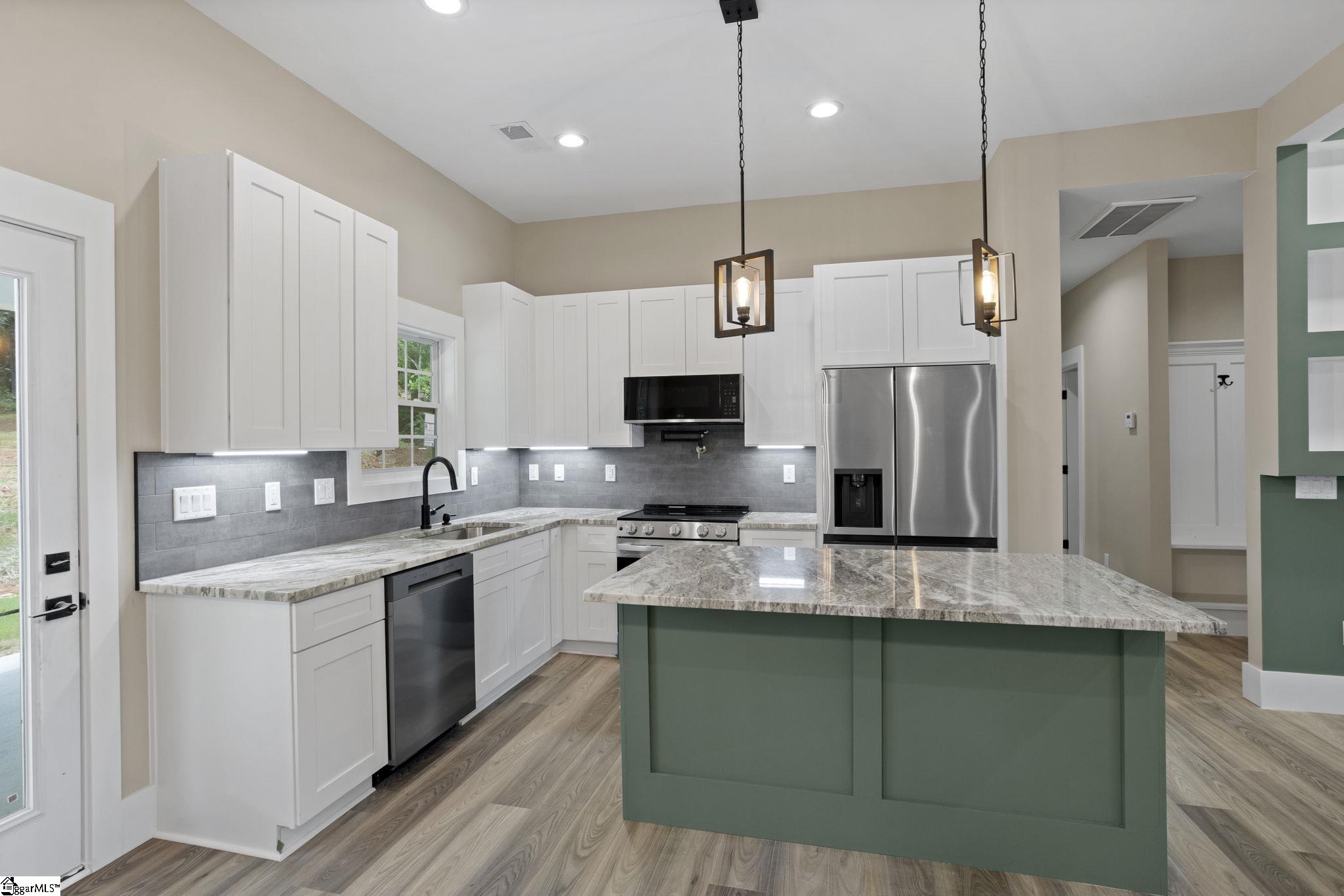 207 Eastview Drive Pickens, SC 29671 - Photo 18 of 32