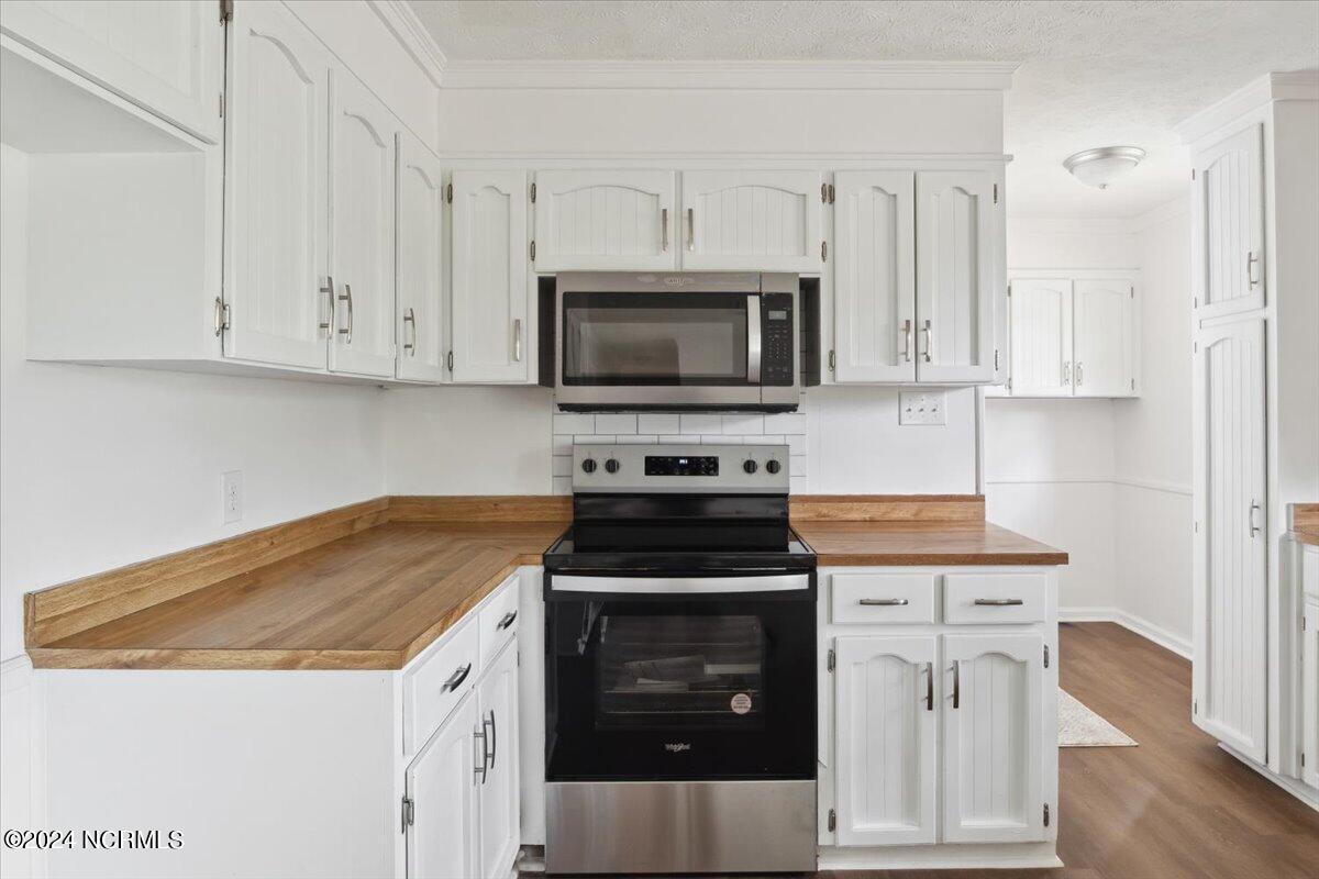 119 North Shore Trail Rockingham, NC 28379 - Photo 5 of 26 kitchen