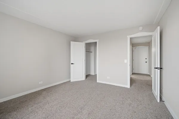 $169,900 | 1 Renaissance Place, Unit 709, Palatine, IL 60067