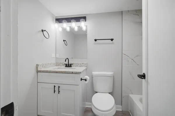 $169,900 | 1 Renaissance Place, Unit 709, Palatine, IL 60067