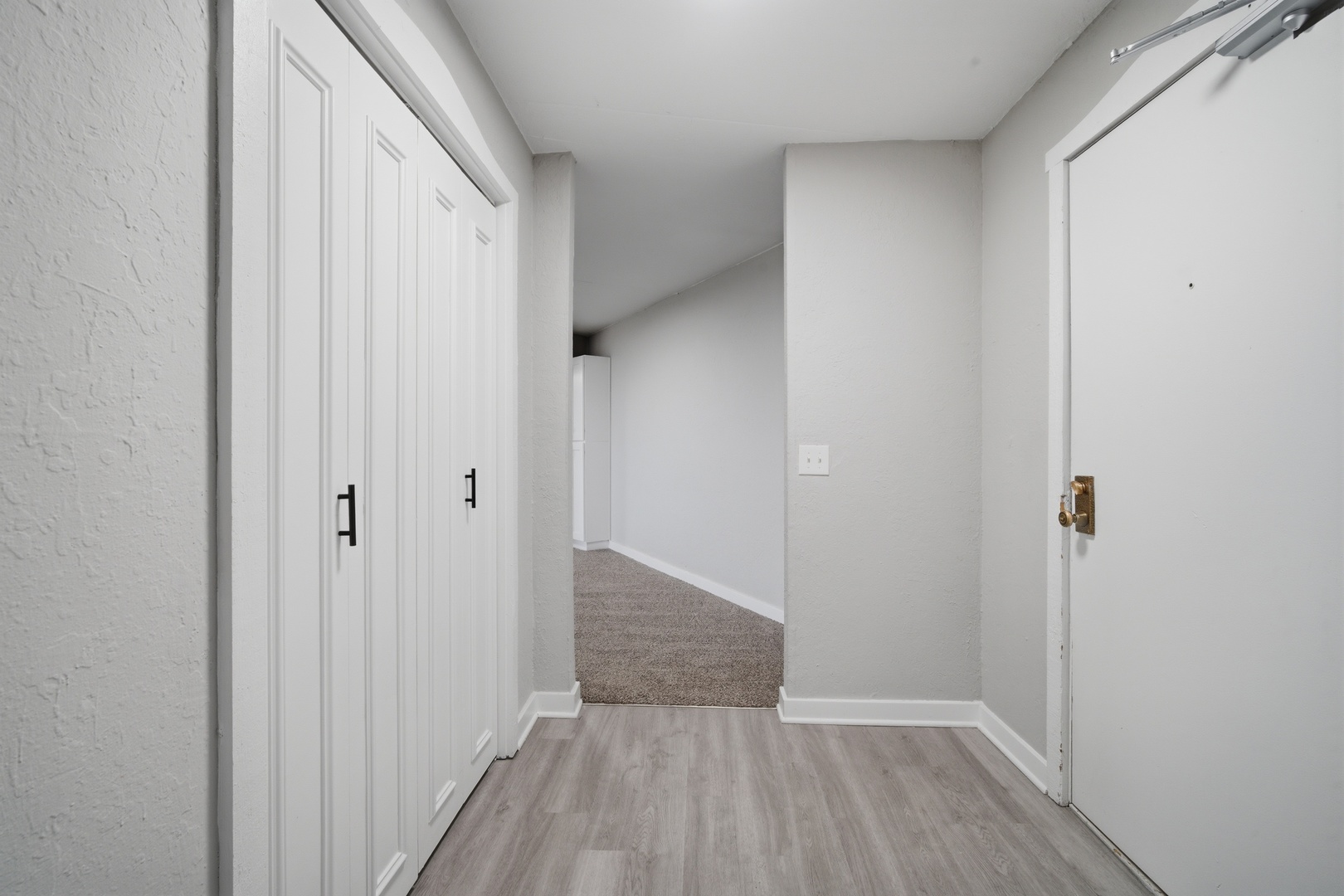 1 Renaissance Place, Unit 709 Palatine, IL 60067 - Photo 4 of 22