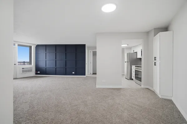 $169,900 | 1 Renaissance Place, Unit 709, Palatine, IL 60067