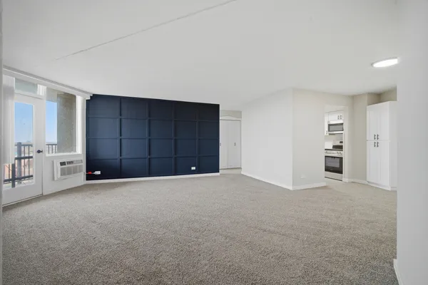 $169,900 | 1 Renaissance Place, Unit 709, Palatine, IL 60067