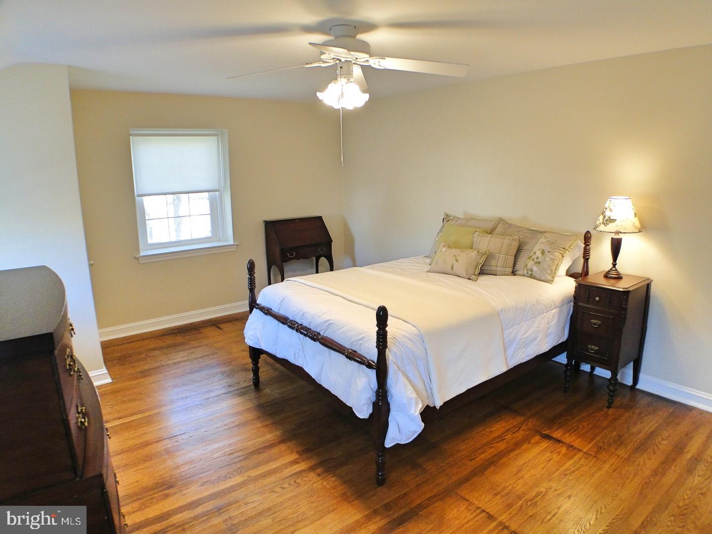 327 Powell Road Springfield, PA 19064 - Photo 12 of 25 Bedroom - Main
