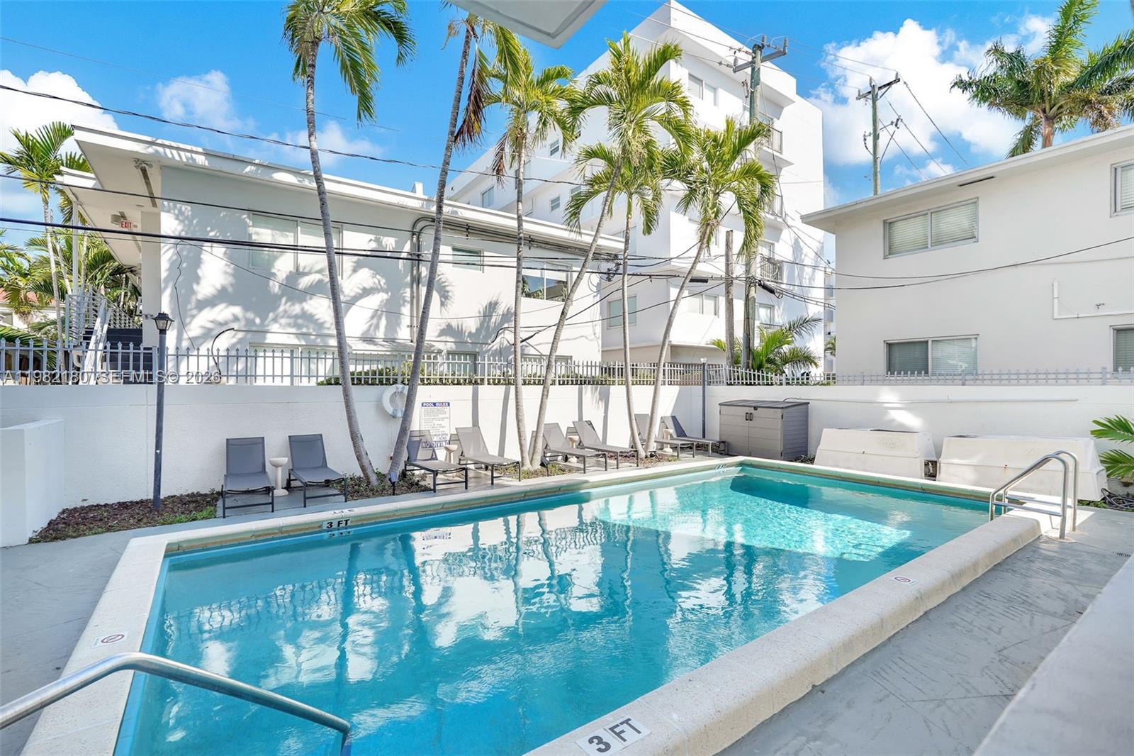 1605 Bay Road, Unit 201 Miami Beach, FL 33139 - Photo 43 of 45