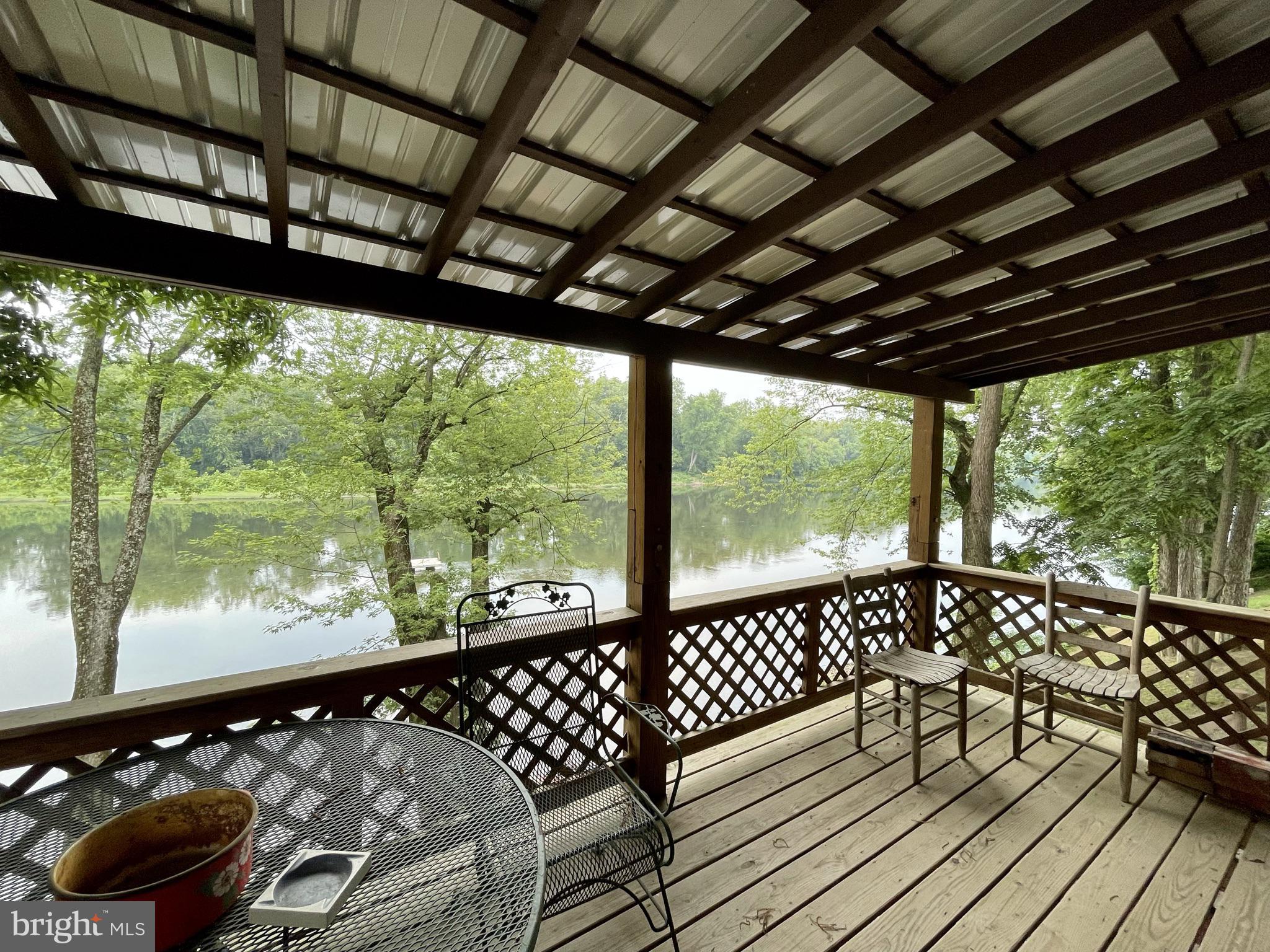 512 Risinger Road Hedgesville, WV 25427 - Photo 37 of 93 upper deck