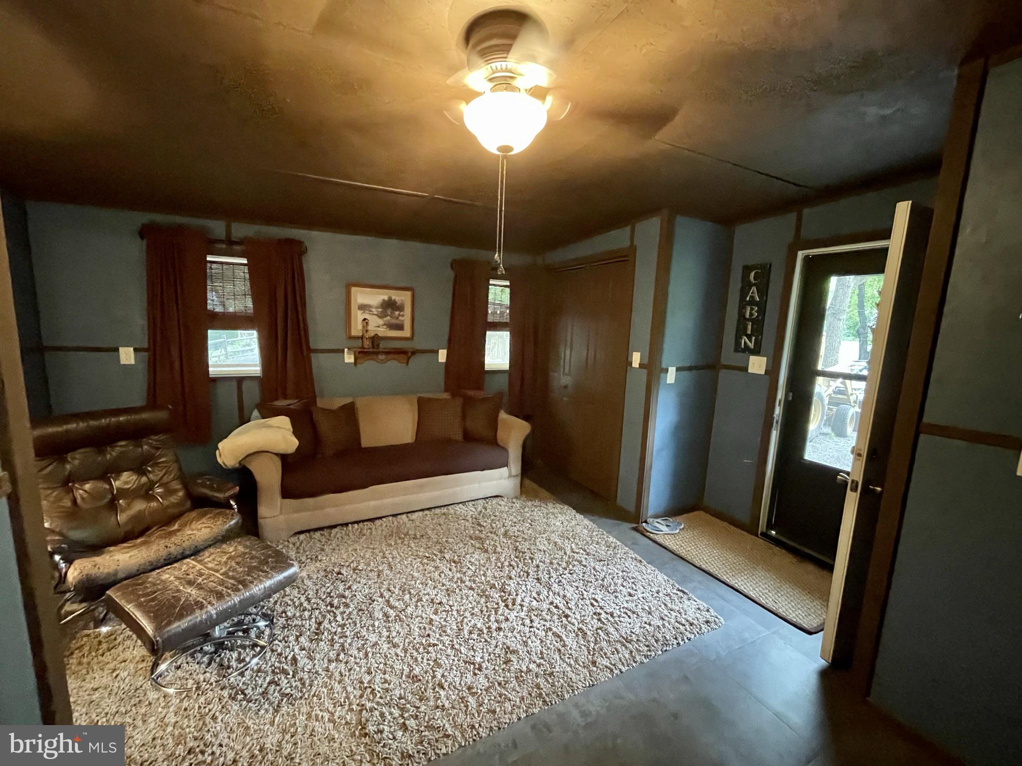 512 Risinger Road Hedgesville, WV 25427 - Photo 52 of 93 living room
