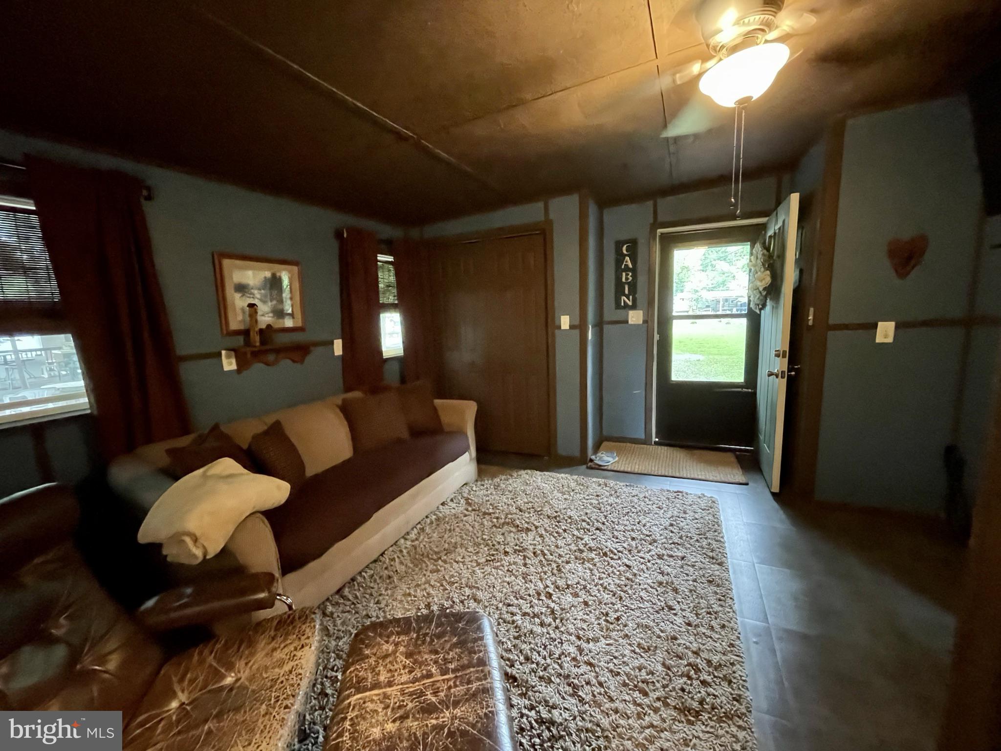 512 Risinger Road Hedgesville, WV 25427 - Photo 55 of 93 living room