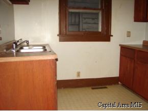 1420 South 2nd Springfield, IL 62704 - Photo 4 of 9