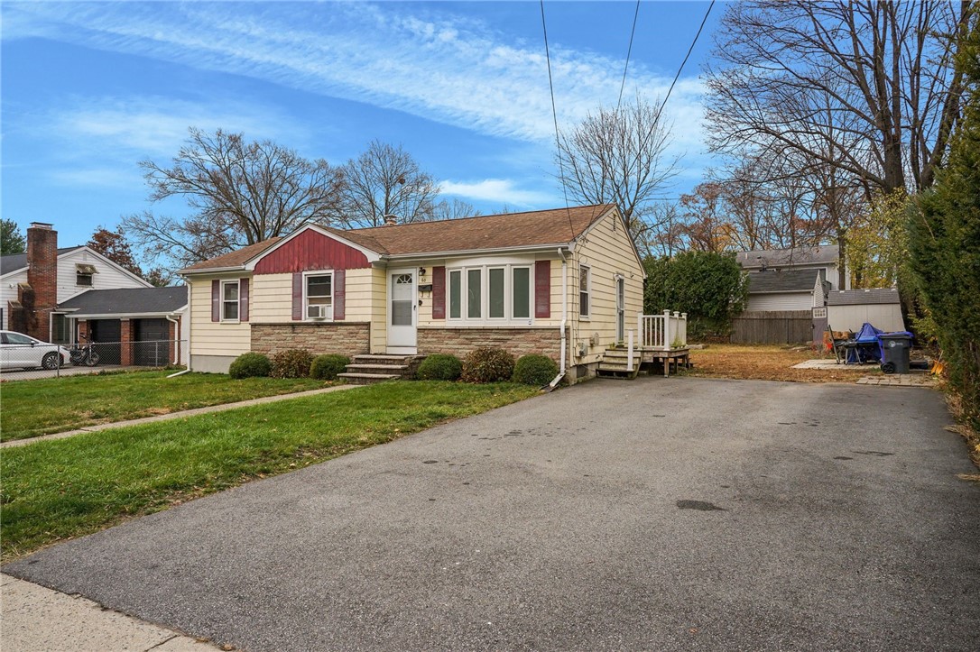 60 Rowley Street Providence, RI 02909 - Photo 4 of 17