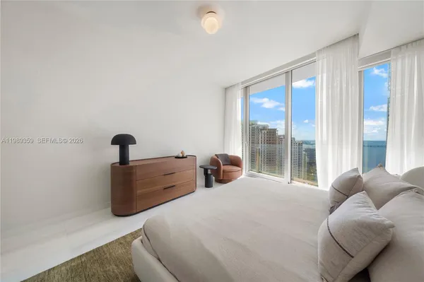 $15,500 | 300 Biscayne Blvd Way, Unit 3005W, Miami, FL 33131