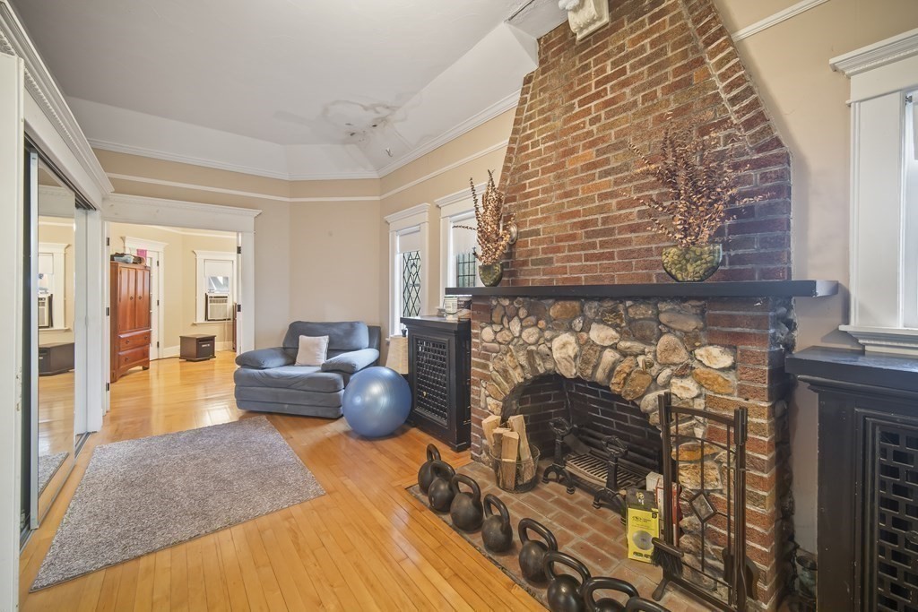 17 Seagull Road Quincy, MA 02169 - Photo 6 of 24 Gallery Image 6