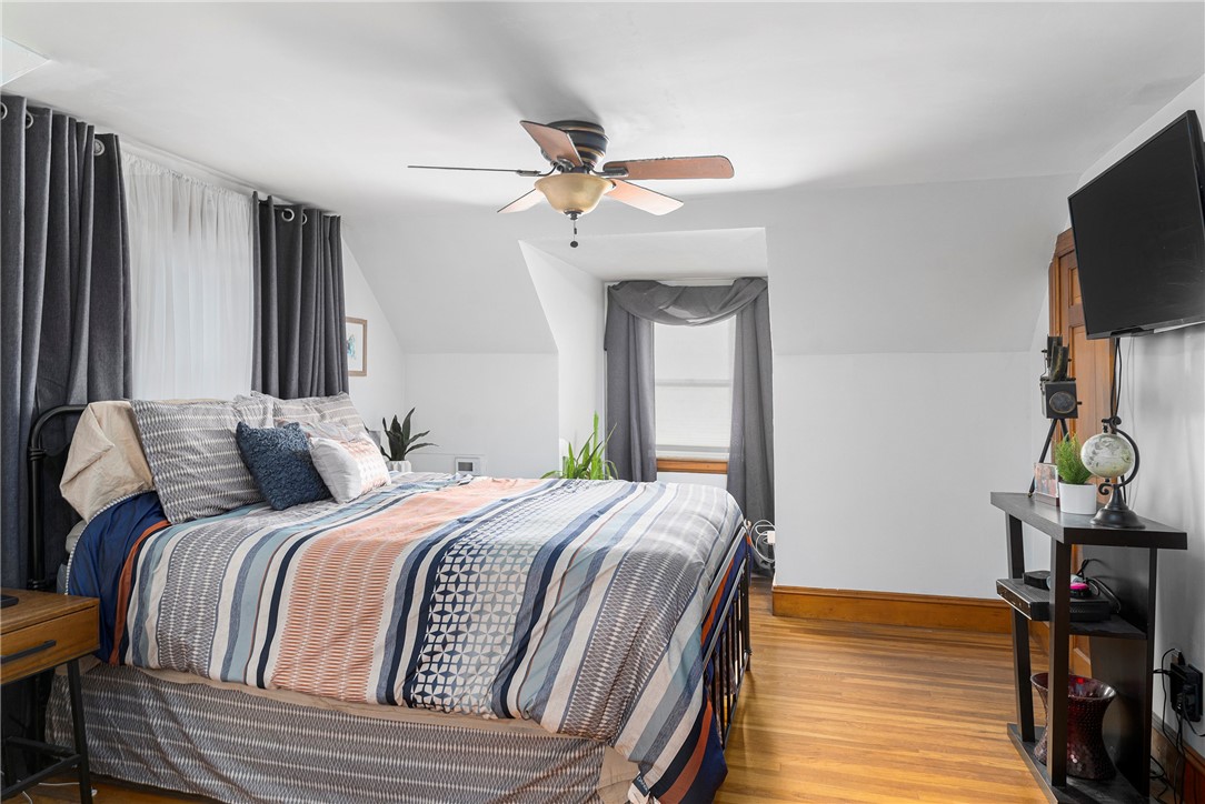17 Brookwood Road Cranston, RI 02910 - Photo 26 of 32 Gallery Image 26