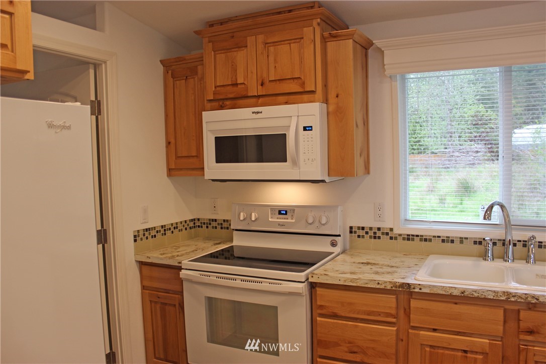 2244 Schirm Loop Road Northwest Olympia, WA 98502 - Photo 7 of 24 Gallery Image 7
