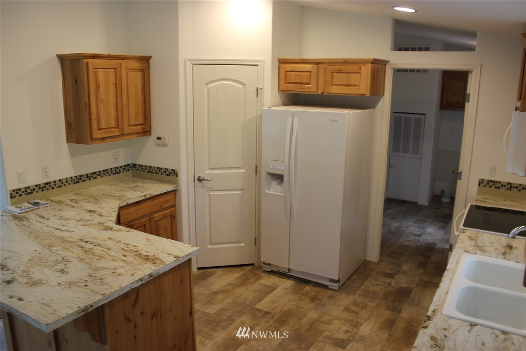 2244 Schirm Loop Road Northwest Olympia, WA 98502 - Photo 9 of 24 Gallery Image 9
