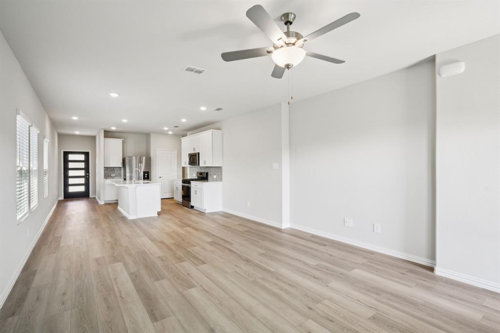 1717 Arches Road Anna, TX 75409 - Photo 6 of 29 Photo is not of the actual home, but is an inspirational photo of builder’s model home and may depict options, furnishings, and/or decorator features that are not included.