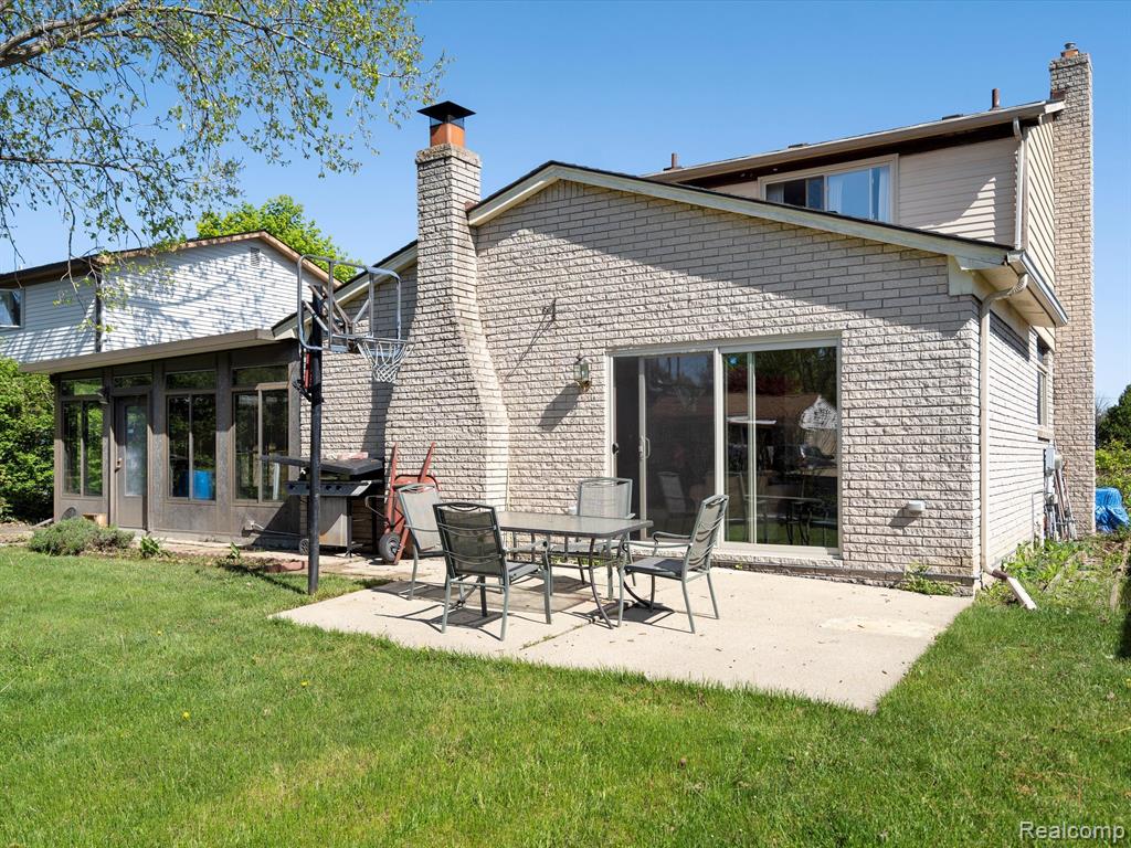 3076 Elmcrest Road Sterling Heights, MI 48310 - Photo 24 of 25