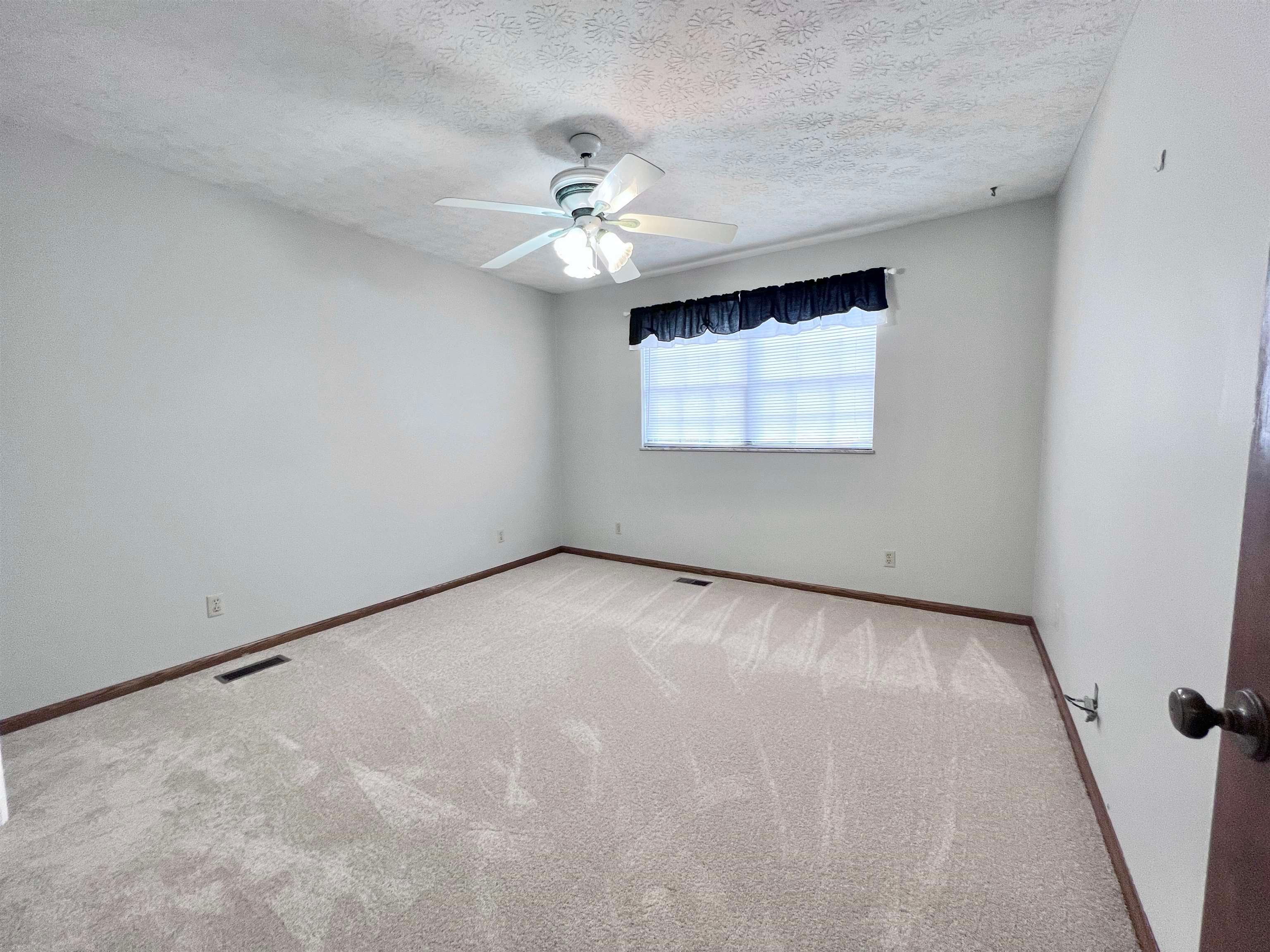 3110 Ferguson Road Huntington, WV 25705 - Photo 10 of 16 Gallery Image 10