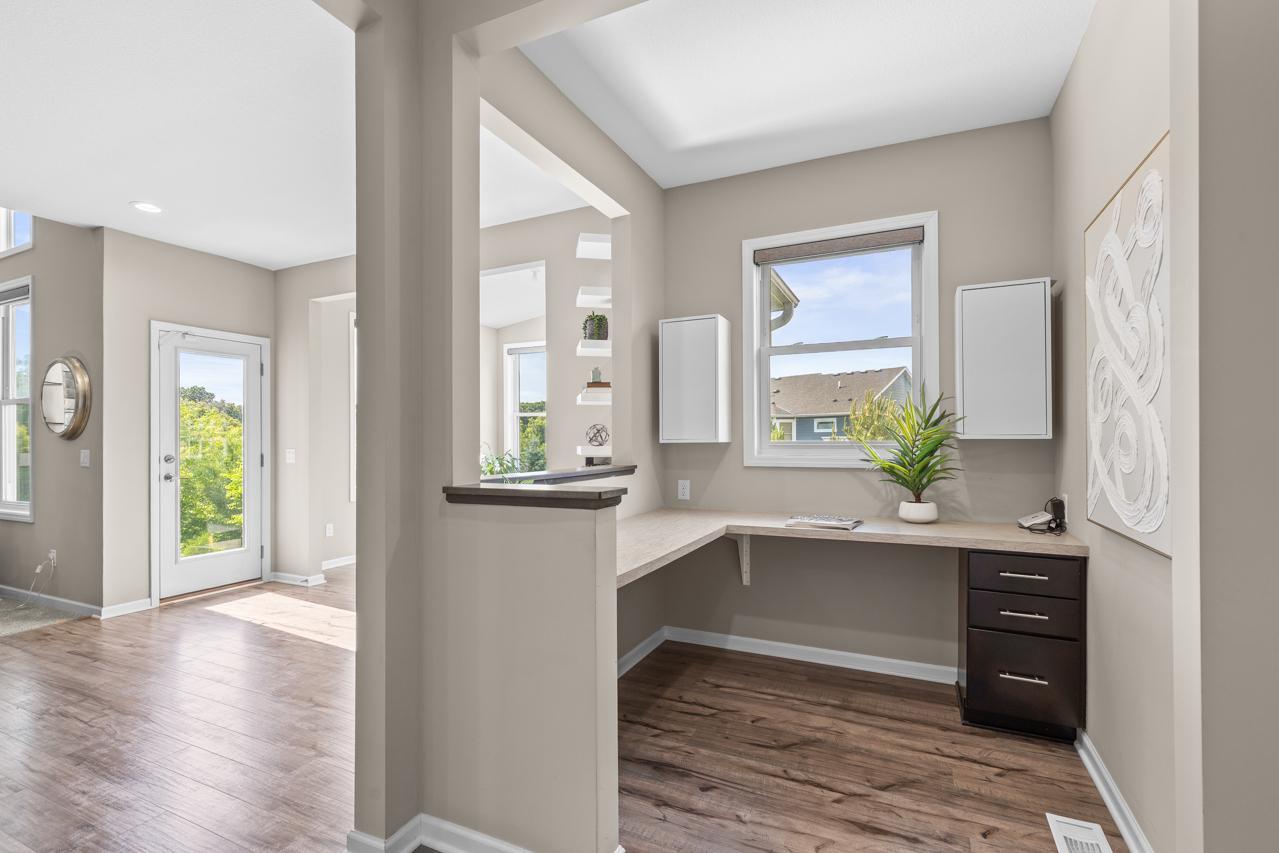 16894 Reeder Ridge Eden Prairie, MN 55347 - Photo 26 of 64
