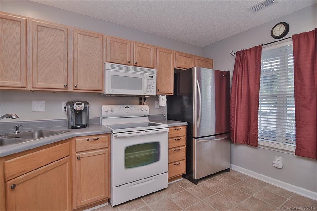 8154 Rudolph Road, Unit 2303 Charlotte, NC 28216 - Photo 3 of 15