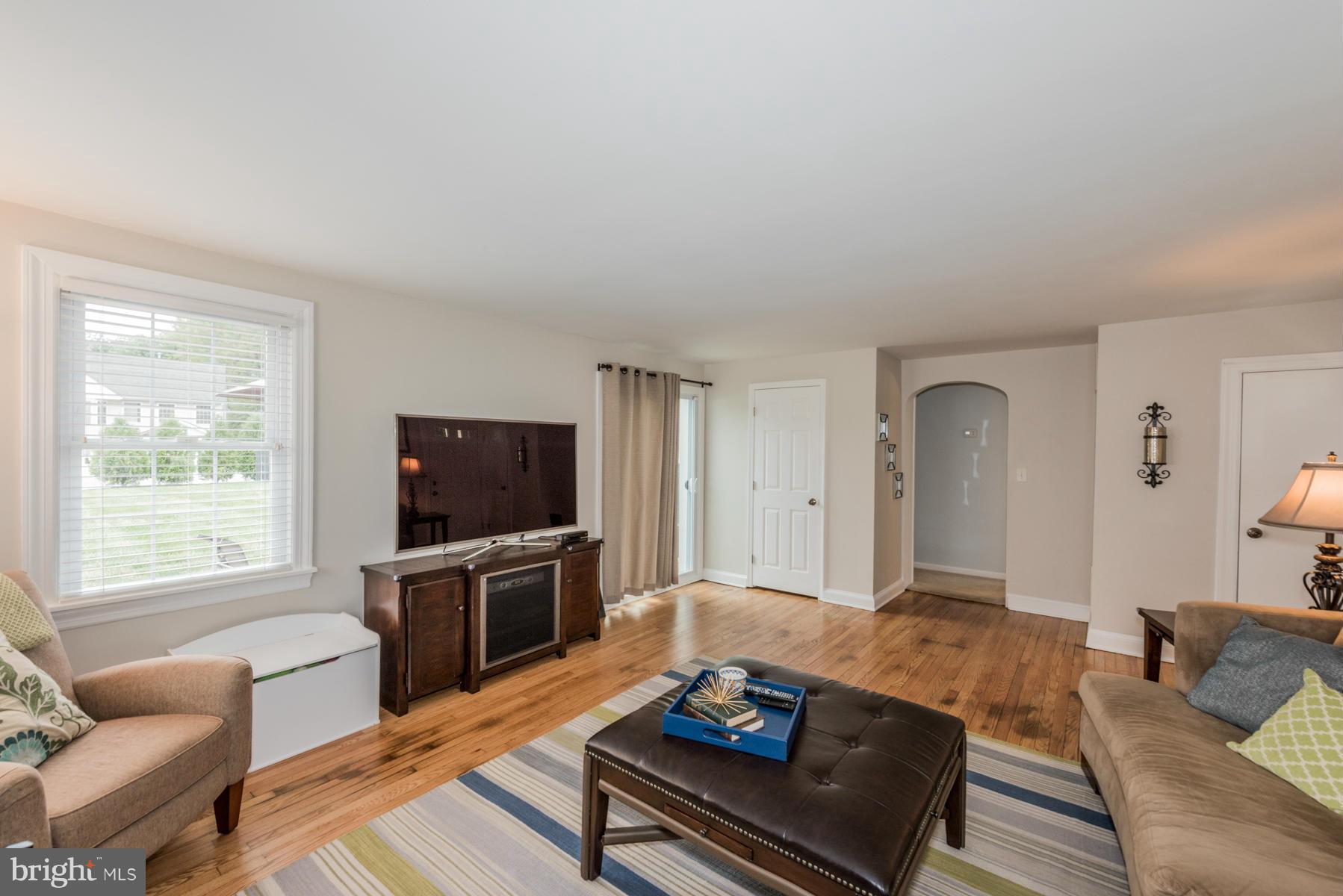 5014 Montgomery Road Ellicott City, MD 21043 - Photo 8 of 21 Living Room