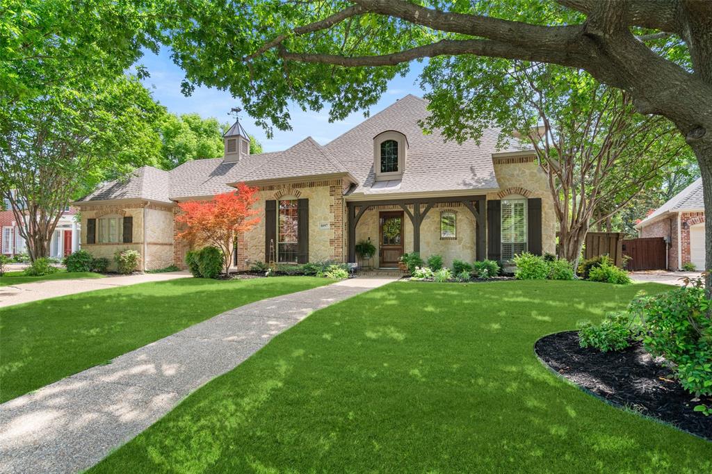 1097 Limestone Court Allen, TX 75013 - Photo 3 of 36