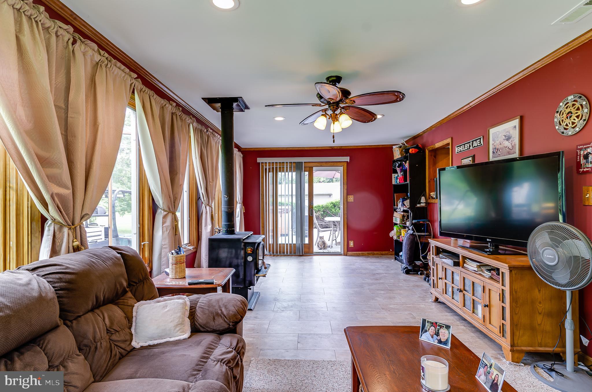 321 Retreat Road Southampton, NJ 08088 - Photo 14 of 32 Family Room w/ Wood Stove
