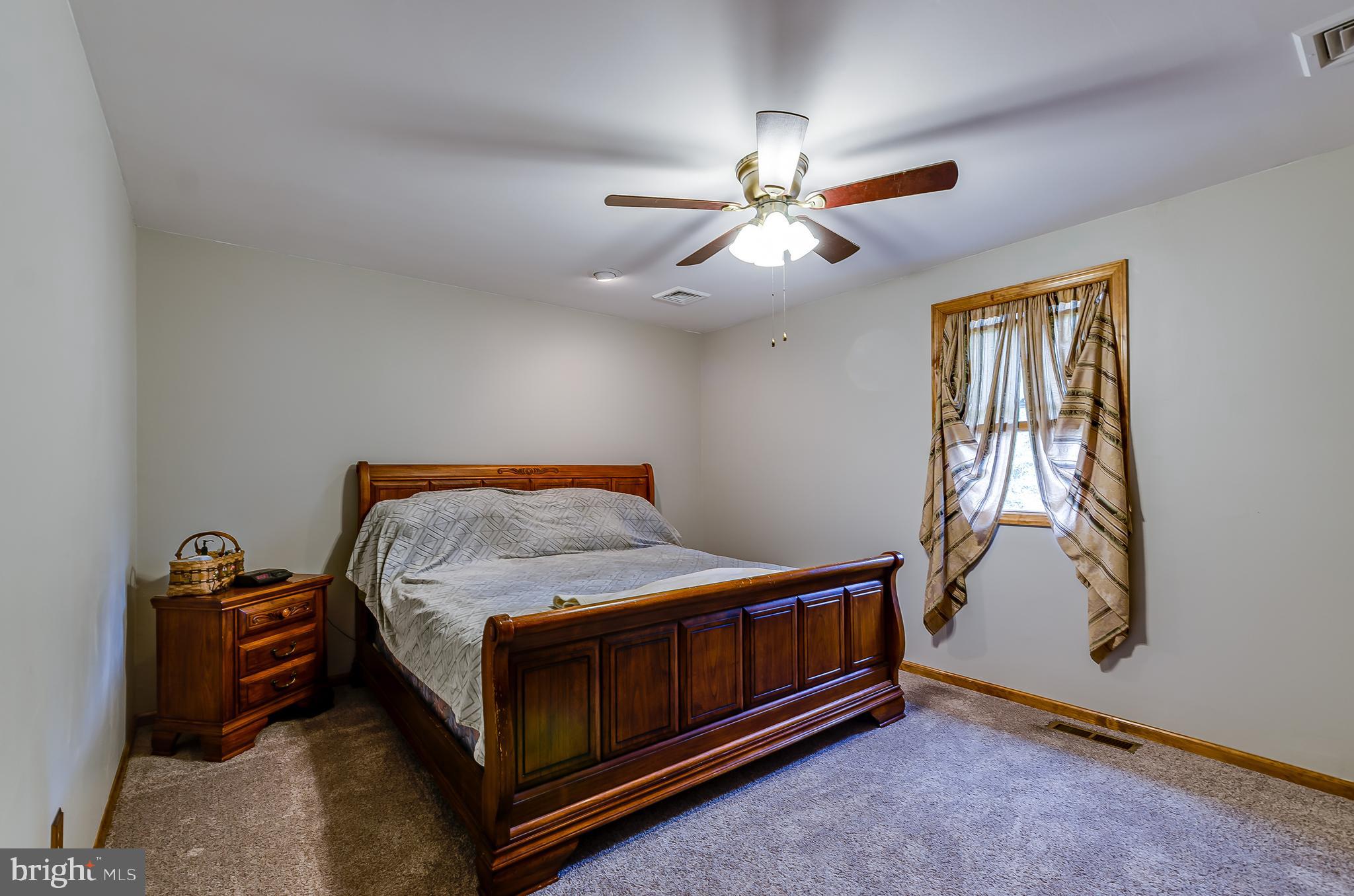 321 Retreat Road Southampton, NJ 08088 - Photo 21 of 32 Master Bedroom