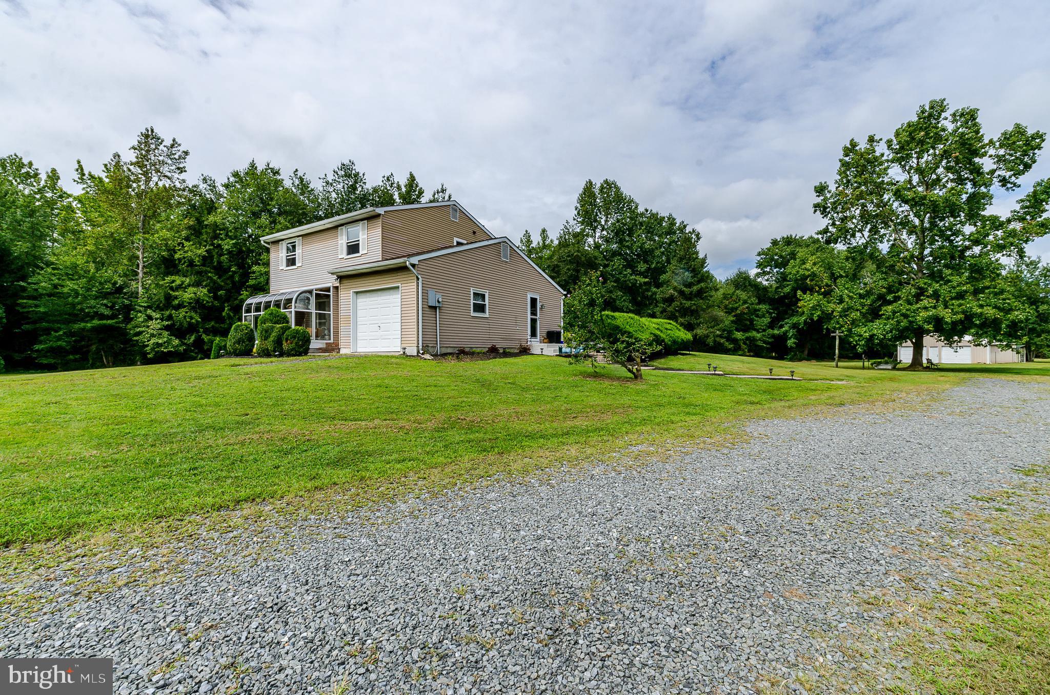 321 Retreat Road Southampton, NJ 08088 - Photo 4 of 32 Driveway