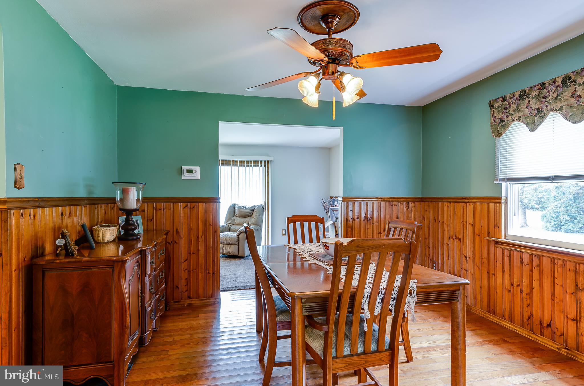 321 Retreat Road Southampton, NJ 08088 - Photo 8 of 32 Dining Room