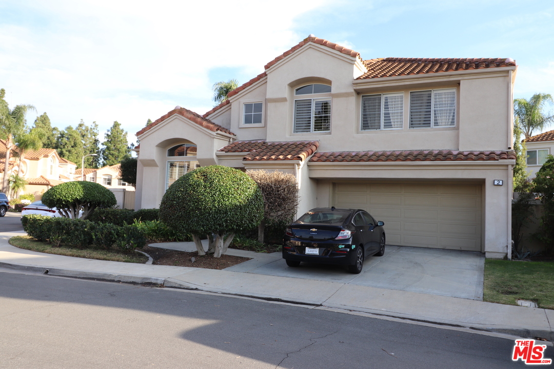 2 Montage Irvine, CA 92614 - Photo 3 of 32 a house view with a outdoor space