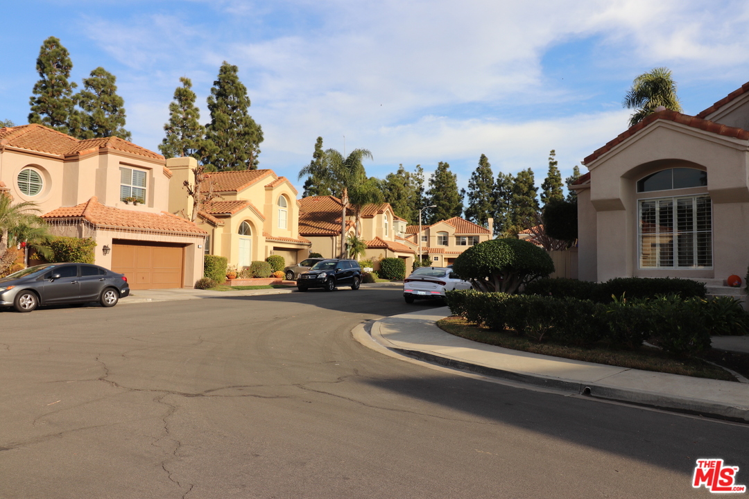 2 Montage Irvine, CA 92614 - Photo 29 of 32 a view of multiple houses with a street