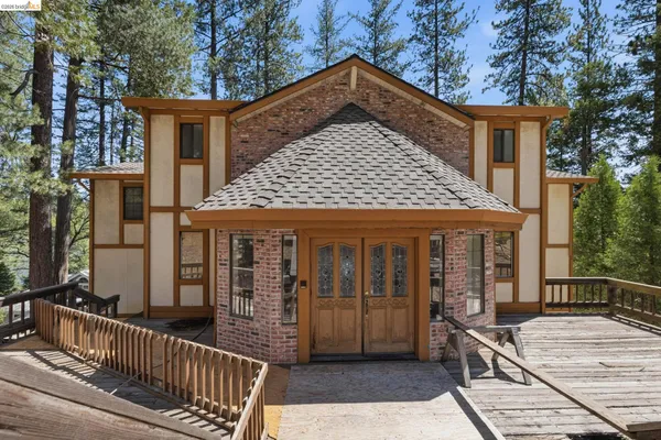 $950,000 | 20144 Lower Skyridge Drive, Groveland, CA 95321
