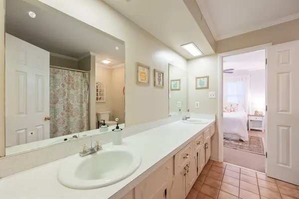 $389,900 | 371 Woodland Drive, Huntingdon, TN 38344