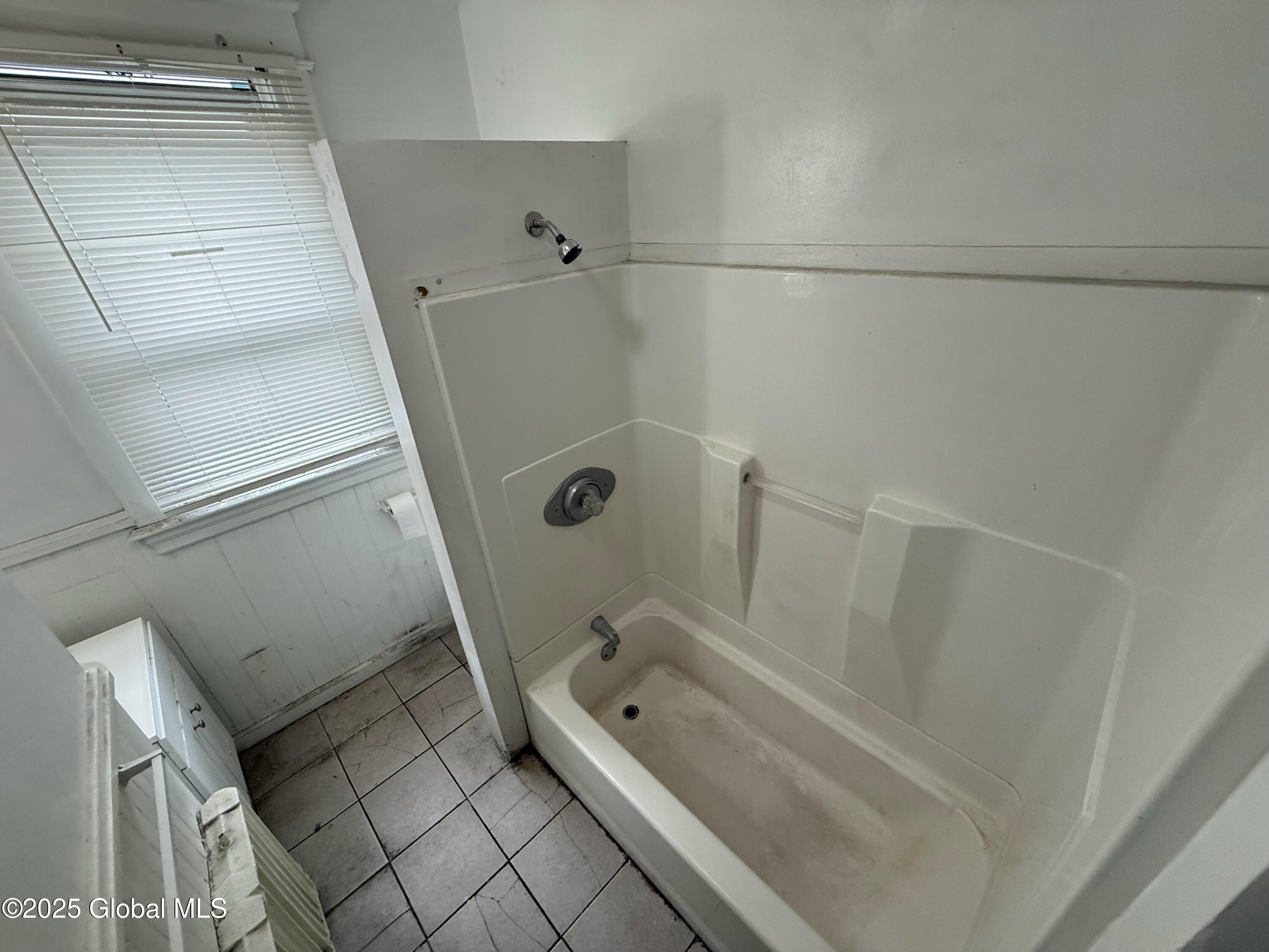 554 Washington Avenue Albany, NY 12203 - Photo 18 of 22 IMG_0374